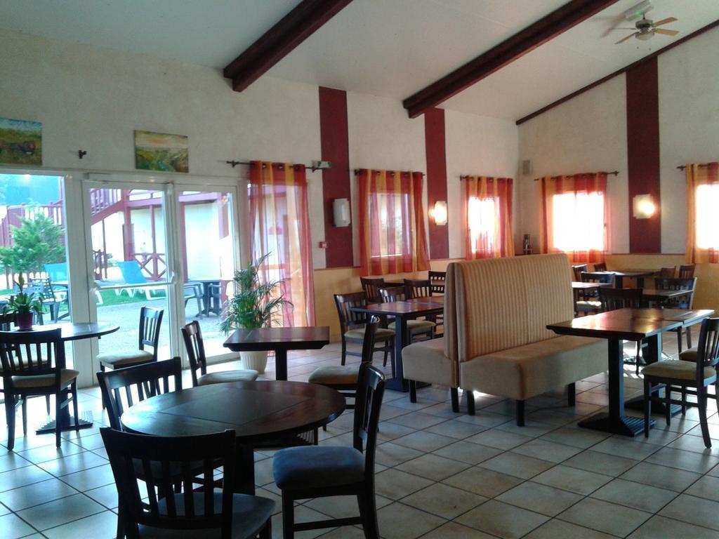 Couett'Hotel Oloron Sainte Marie Exterior foto