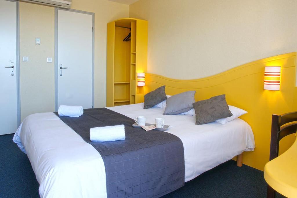 Couett'Hotel Oloron Sainte Marie Exterior foto