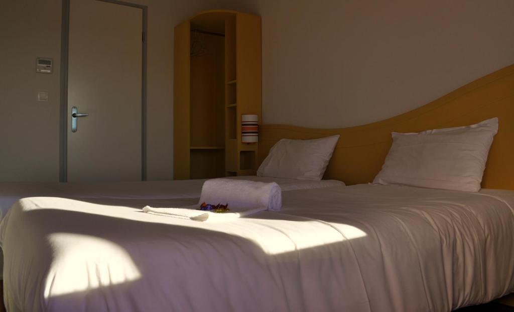 Couett'Hotel Oloron Sainte Marie Quarto foto
