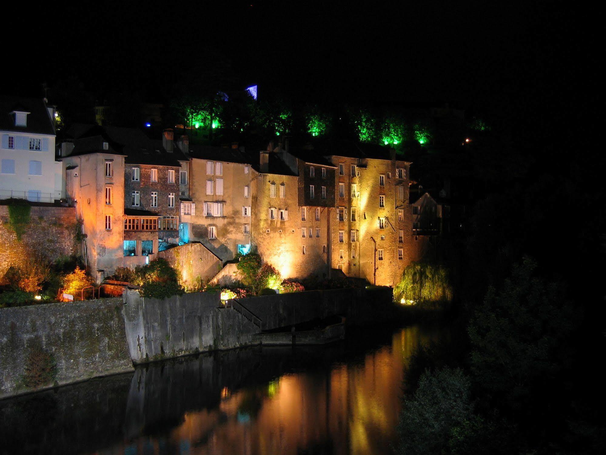 Couett'Hotel Oloron Sainte Marie Exterior foto